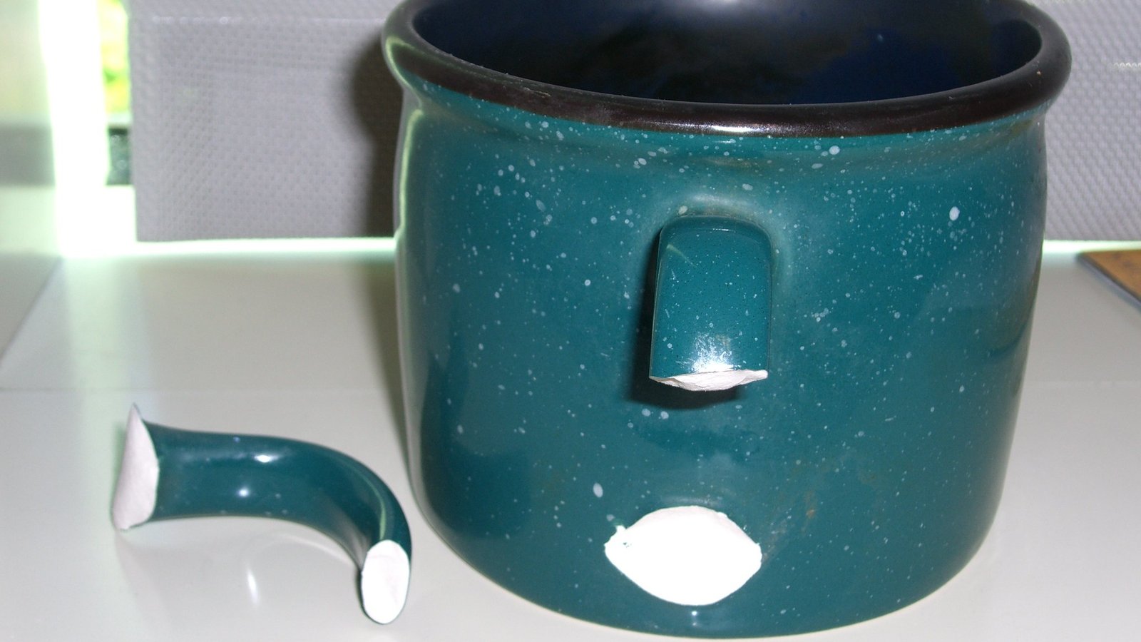 How Do You Fix Your Broken Ceramic Mugs? Bay Of Clay