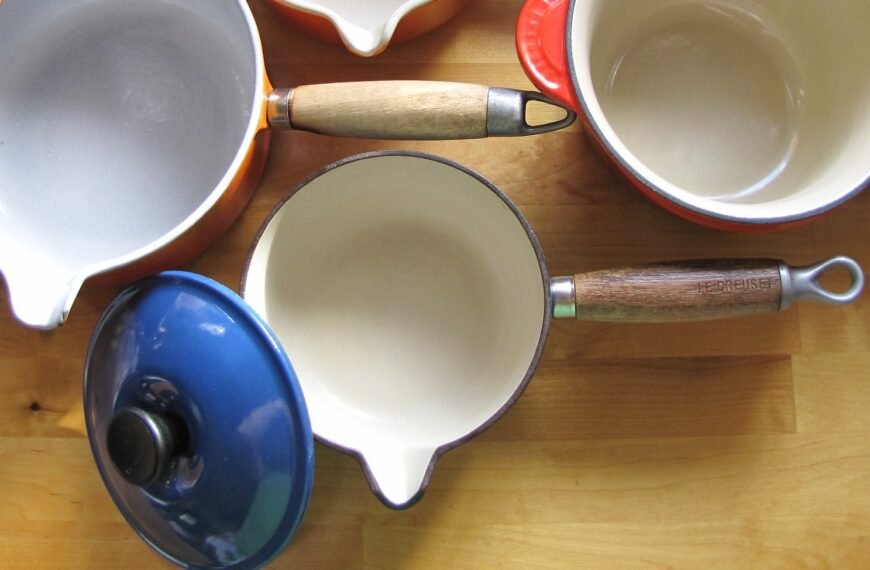 How Does Ceramic Cookware Differ From Enamel Cookware?