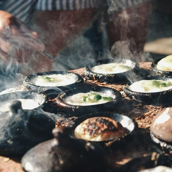 What are the Disadvantages of Cooking in Clay Pots?