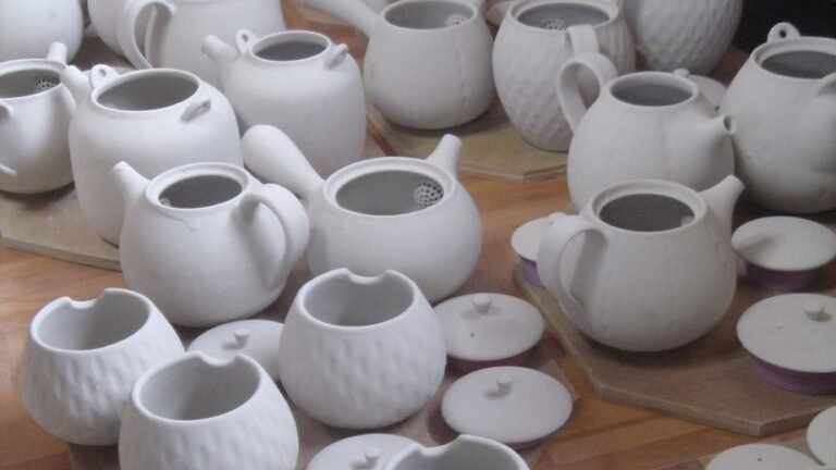 How to Glaze Pottery at Home? Explained for Beginners
